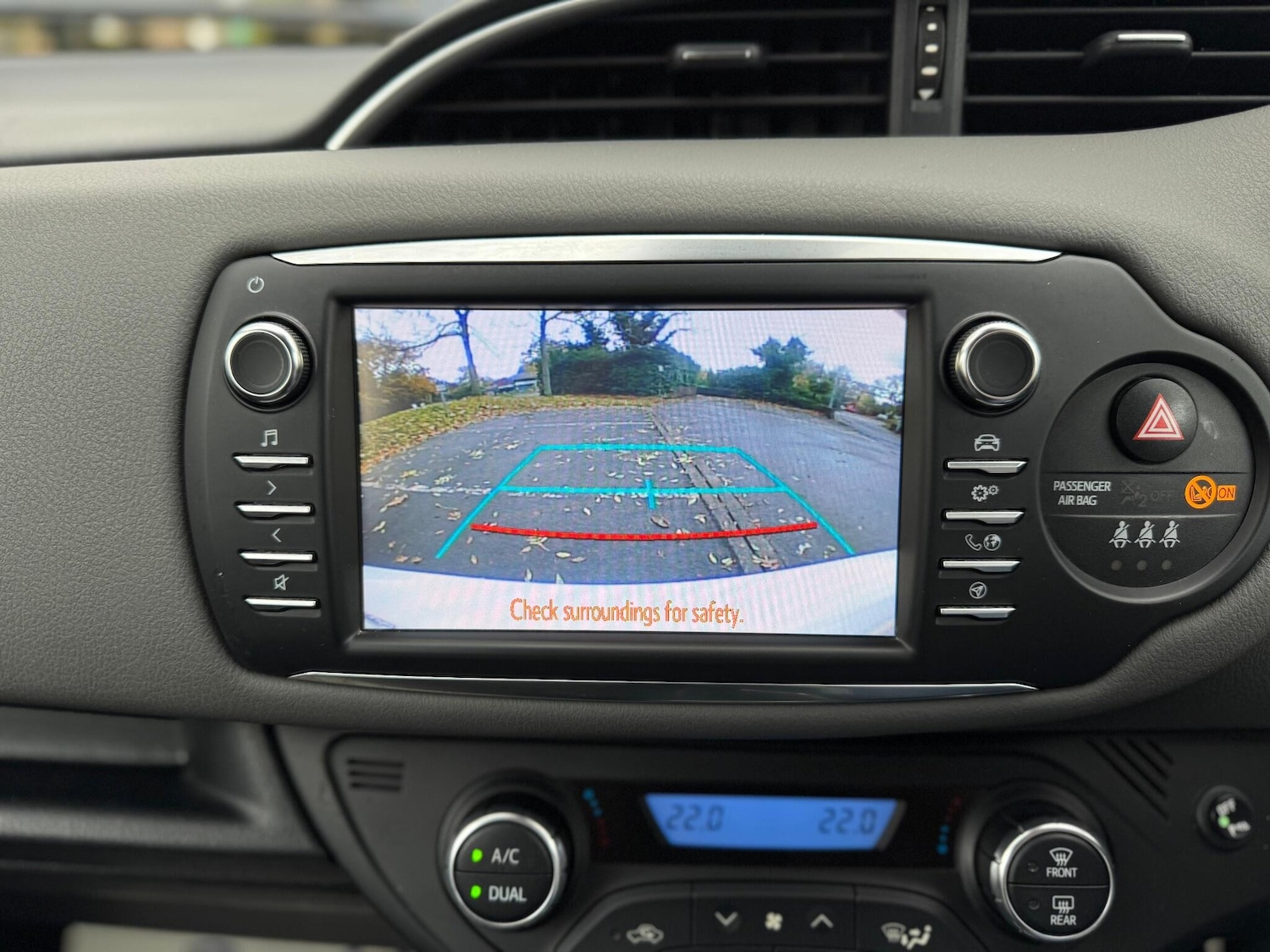 Used Toyota Yaris 2018 for sale - 76499202: Photo 31