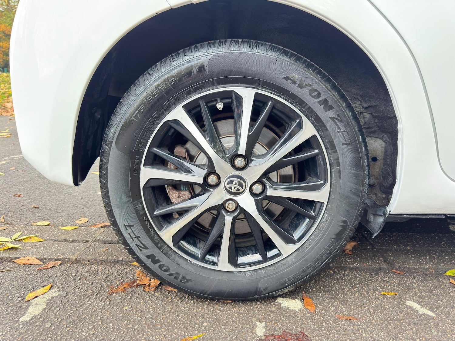 Used Toyota Yaris 2018 for sale - 76499202: Photo 37