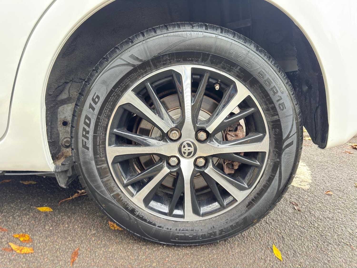 Used Toyota Yaris 2018 for sale - 76499202: Photo 39