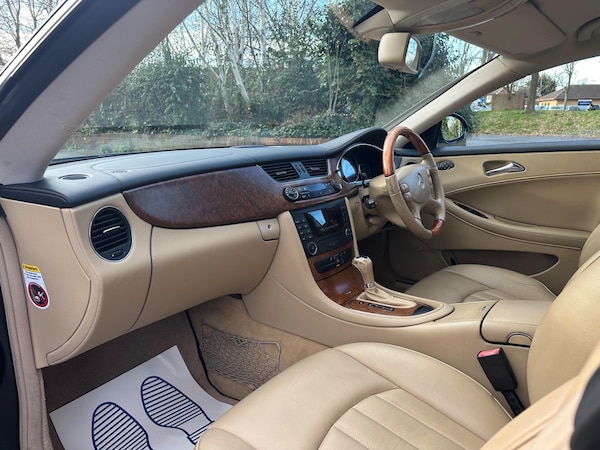 Used Mercedes-Benz CLS 2009 for sale - 74047980: Photo 17