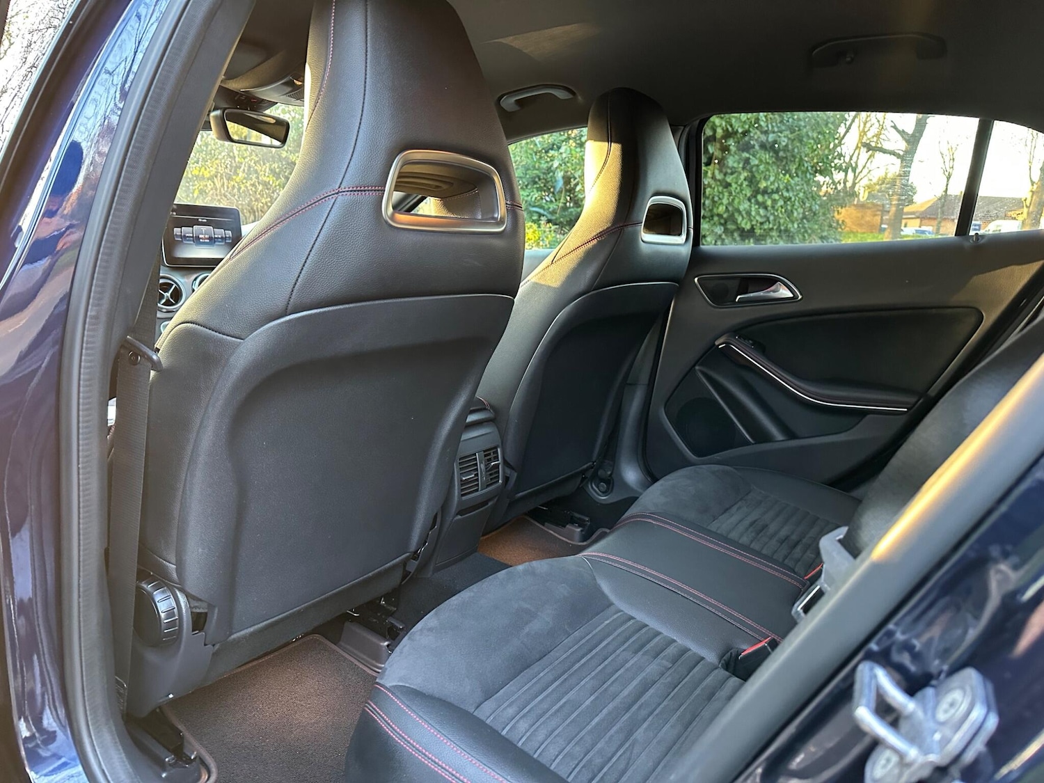 Used Mercedes-Benz GLA 2018 for sale - 77992879: Photo 17