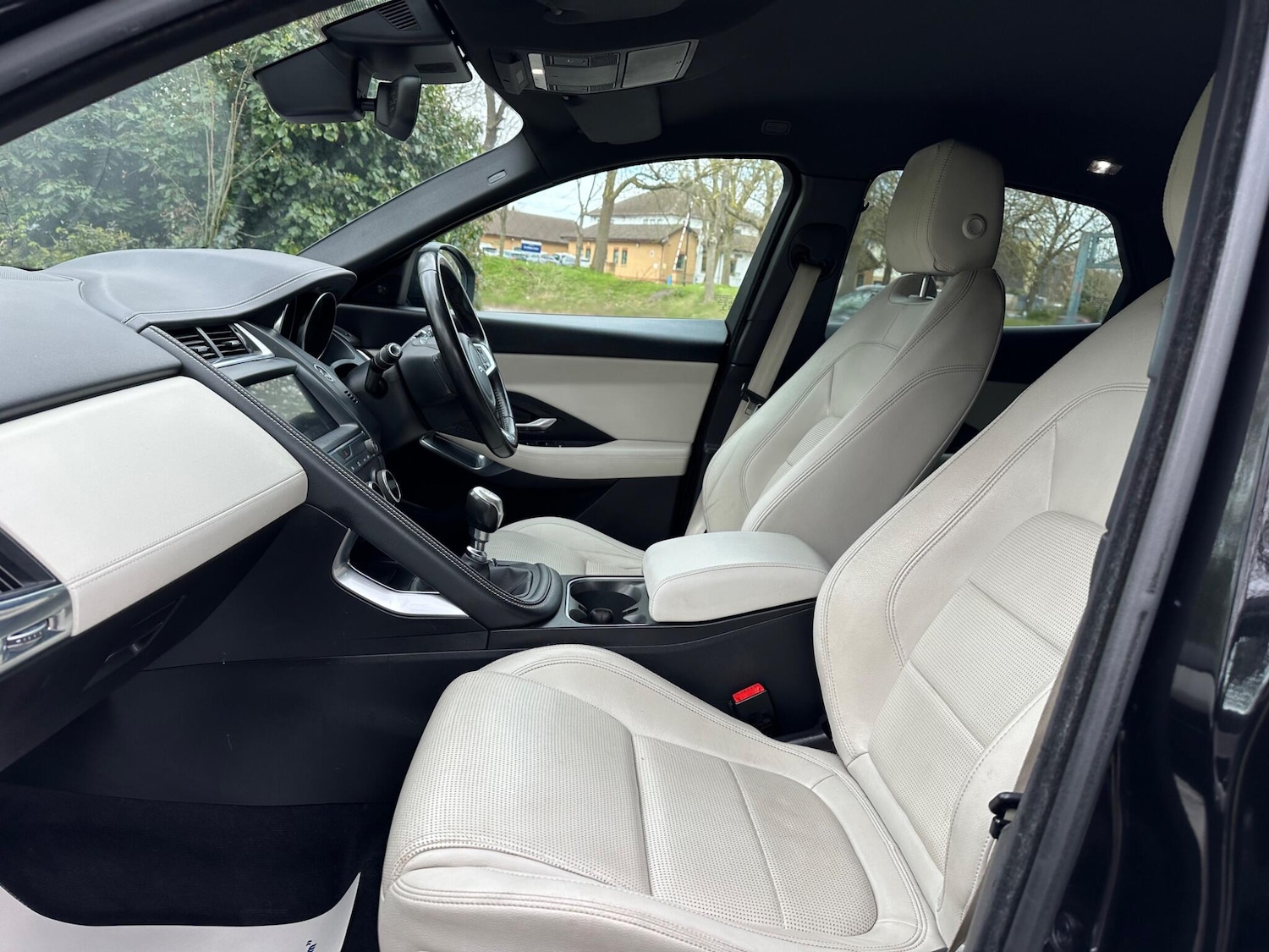 Used Jaguar E-Pace 2018 for sale - 78116115: Photo 16