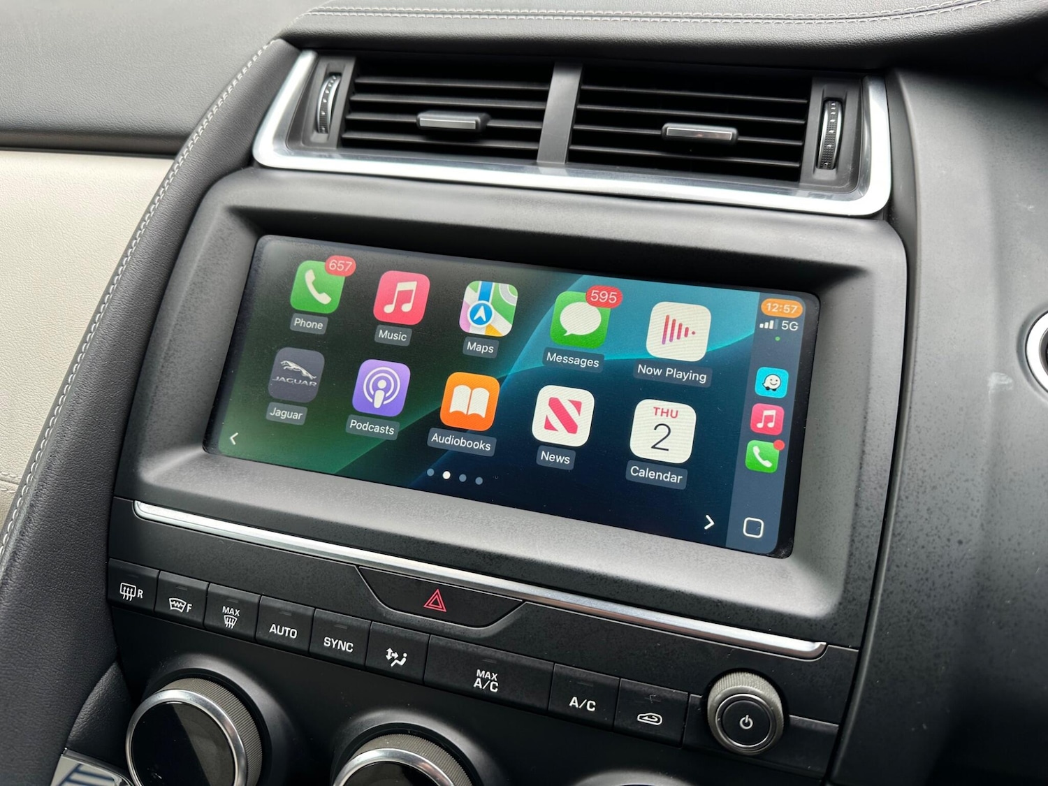 Used Jaguar E-Pace 2018 for sale - 78116115: Photo 2