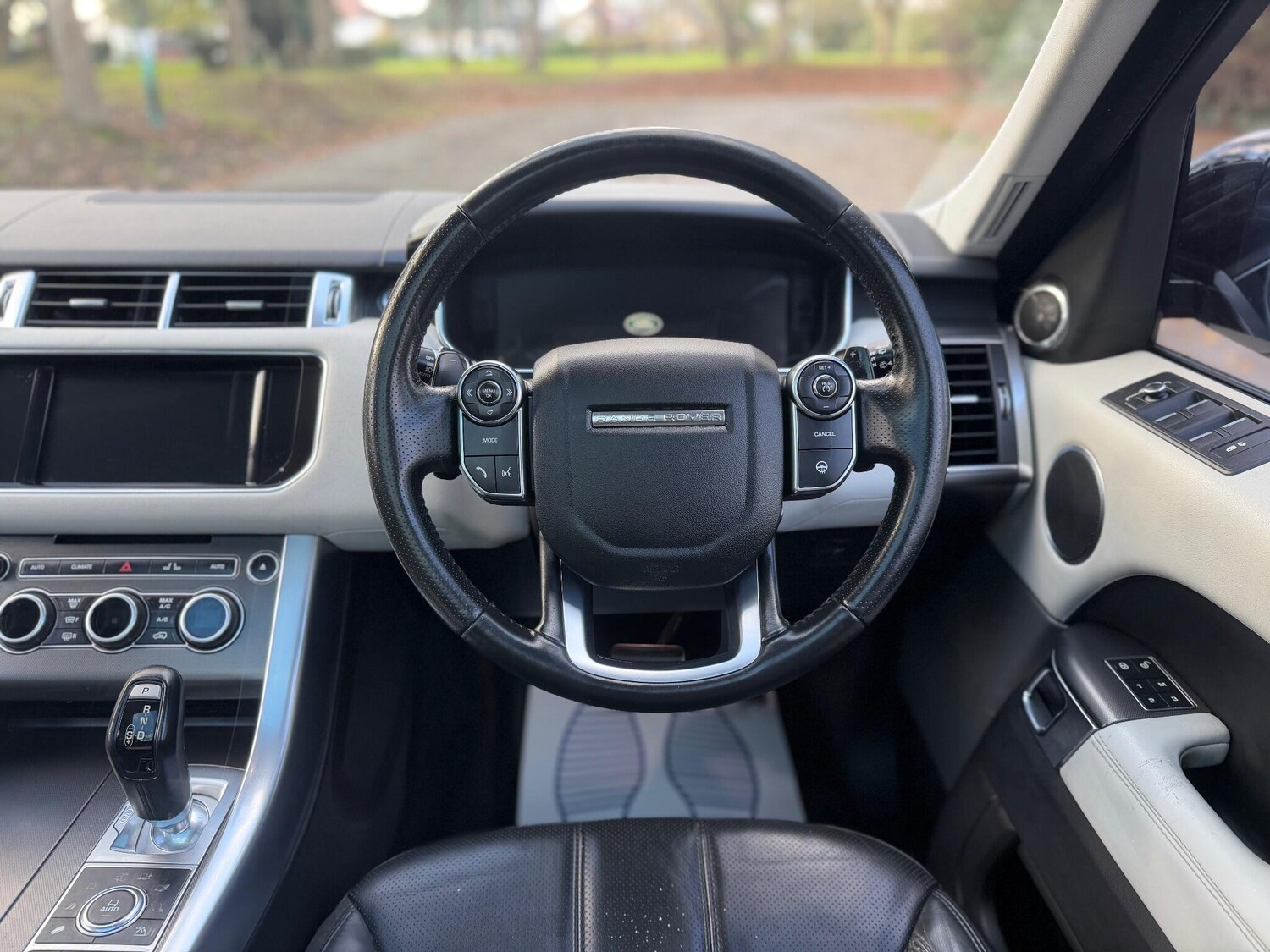 Used Land Rover Range Rover Sport 2016 for sale - 76742525: Photo 18