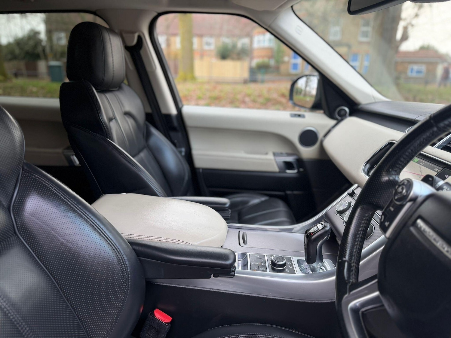 Used Land Rover Range Rover Sport 2015 for sale - 76926084: Photo 14