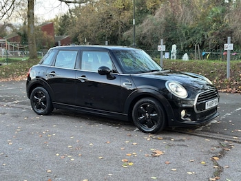 Used MINI Hatch 2018 for sale - 76849806: Photo