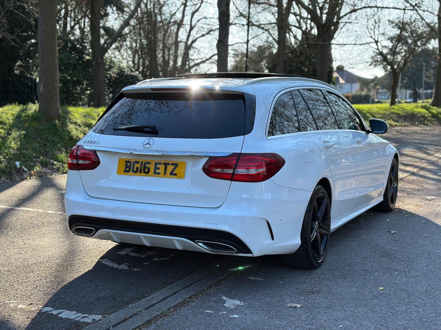 Used Mercedes-Benz C Class 2016 for sale - 77957372: Photo 4