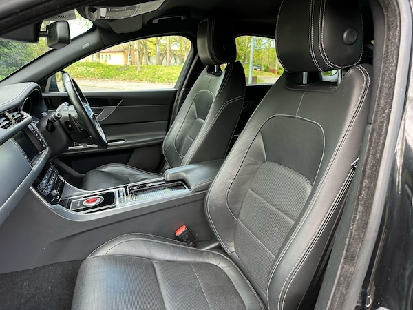 Used Jaguar XF 2016 for sale - 74584429: Photo 13