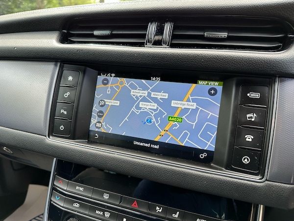 Used Jaguar XF 2016 for sale - 74584429: Photo 18