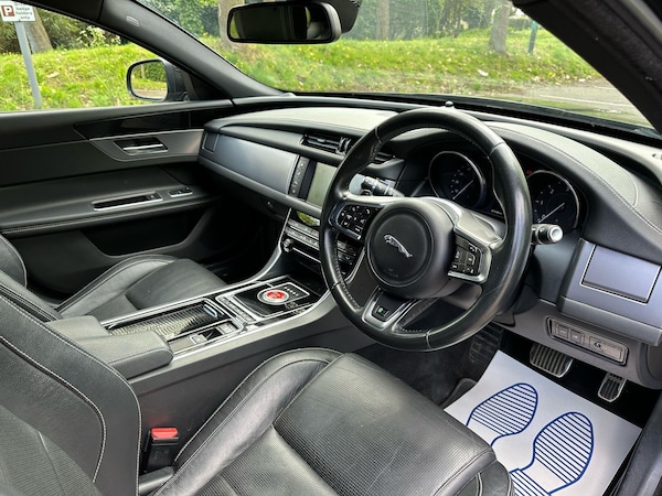 Used Jaguar XF 2016 for sale - 74584429: Photo 2