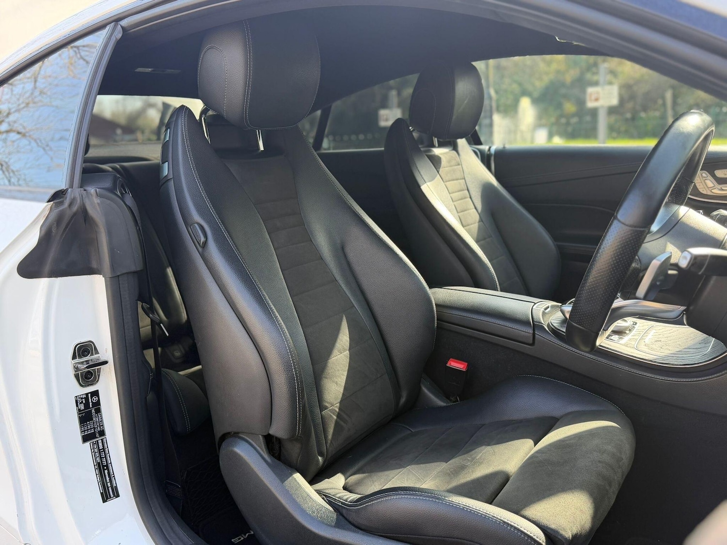 Used Mercedes-Benz E Class for sale - 77823817: Photo 14