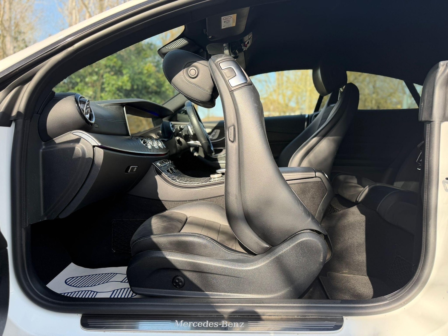 Used Mercedes-Benz E Class for sale - 77823817: Photo 16