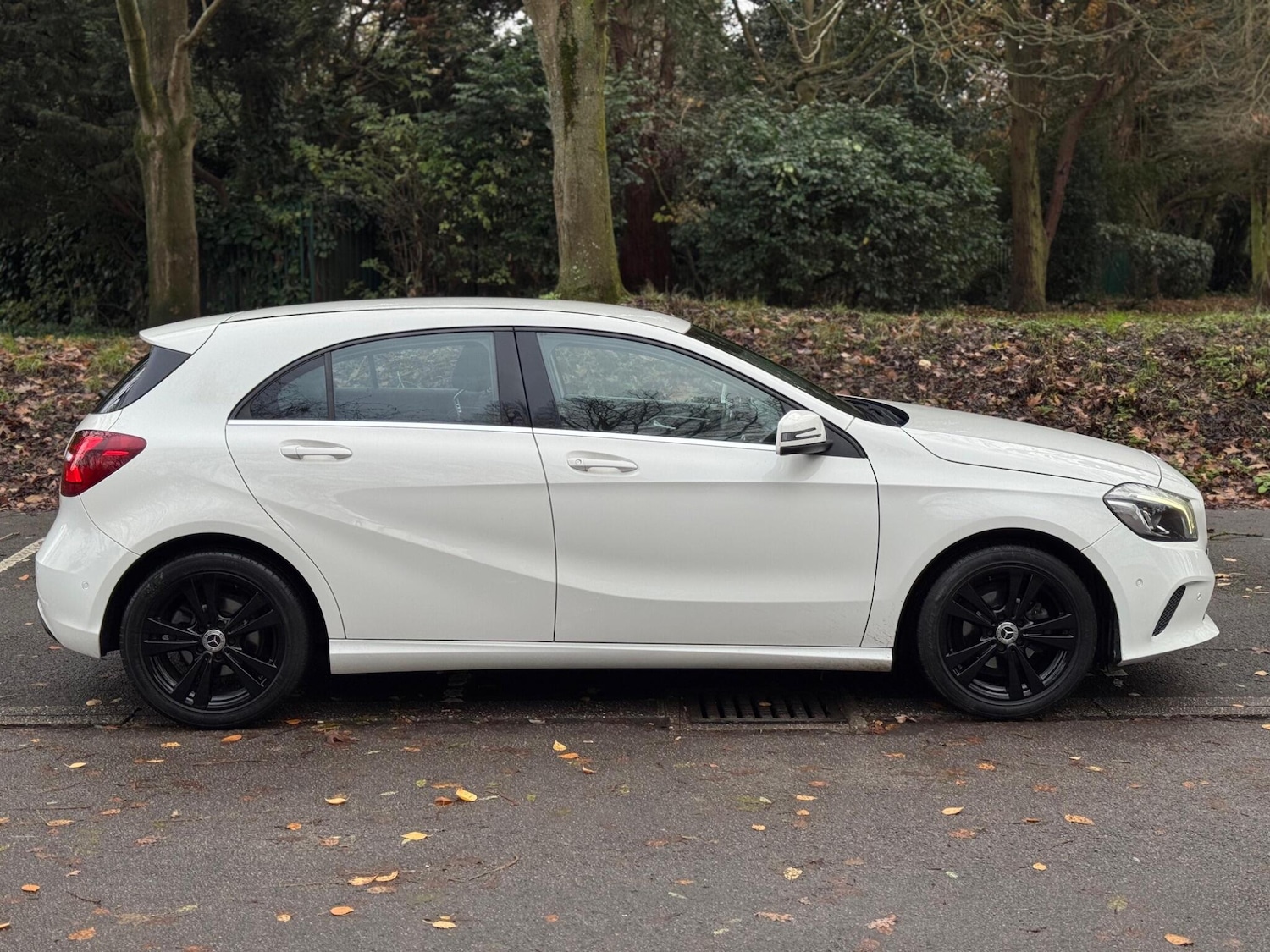 Used Mercedes-Benz A-Class 2017 for sale - 76839451: Photo 3