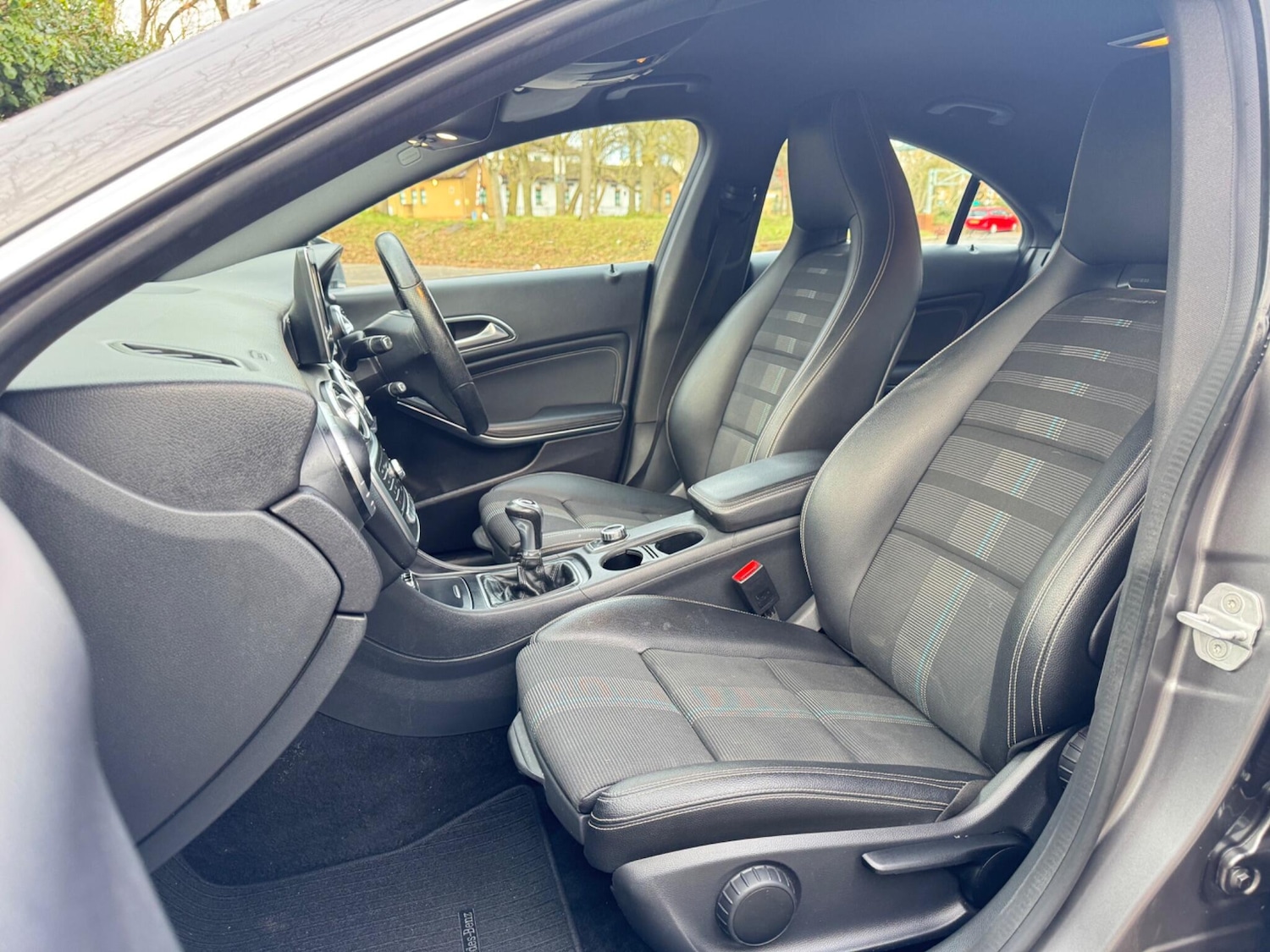 Used Mercedes-Benz CLA for sale - 77175919: Photo 31