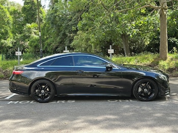Used Mercedes-Benz E Class 2018 for sale - 79033527: Photo