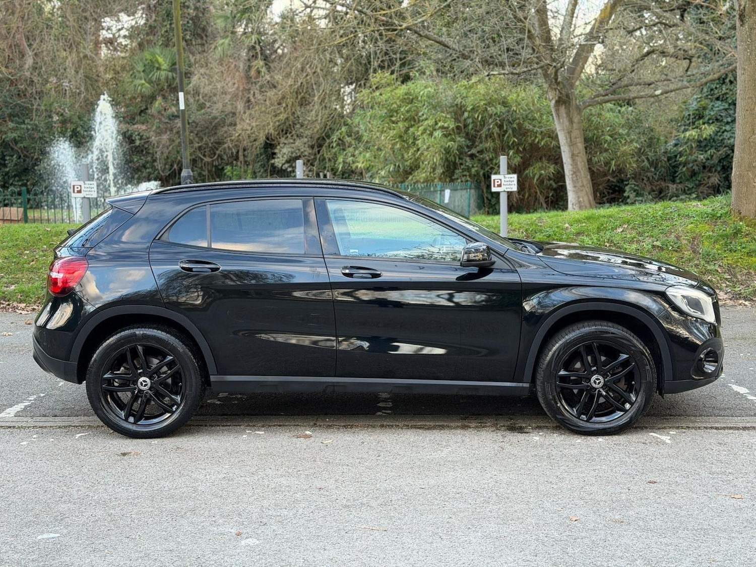 Used Mercedes-Benz GLA for sale - 77823876: Photo 2