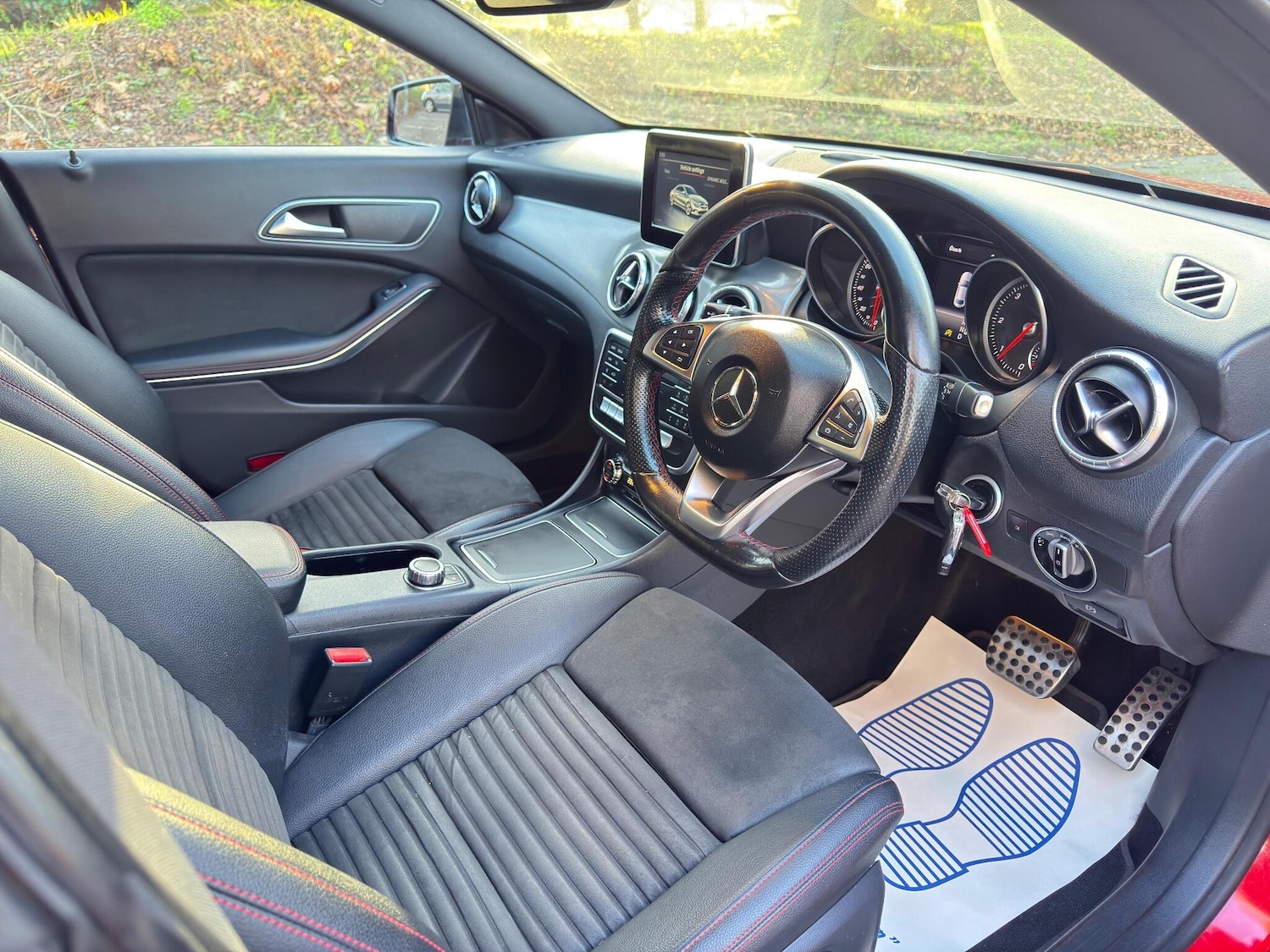 Used Mercedes-Benz CLA 2016 for sale - 76620387: Photo 2