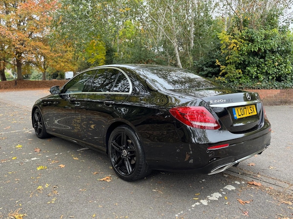 Used Mercedes-Benz E Class 2017 for sale - 76294639: Photo 5