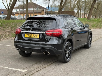 Used Mercedes-Benz GLA 2019 for sale - 77925009: Photo