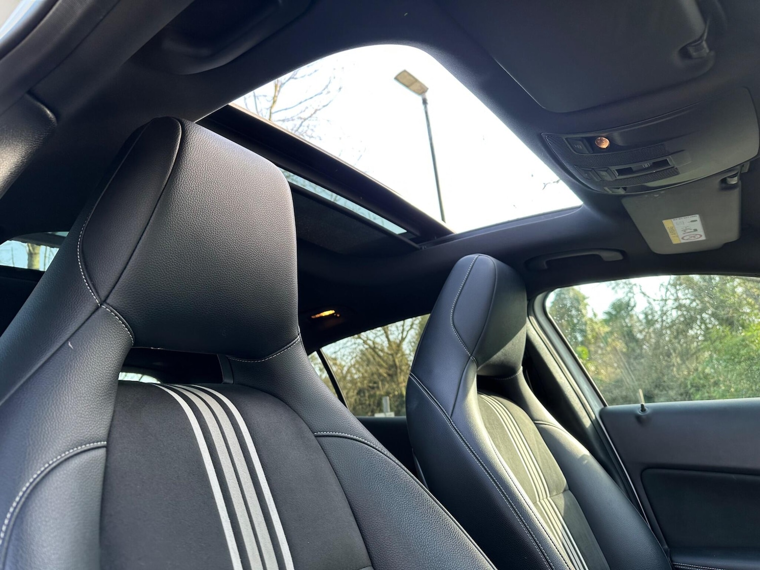 Used Mercedes-Benz GLA for sale - 77807625: Photo 3