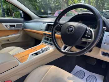 Used Jaguar XF 2015 for sale - 75001863: Photo