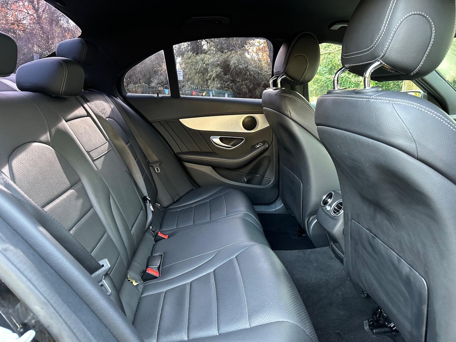 Used Mercedes-Benz C Class 2015 for sale - 76832380: Photo 19