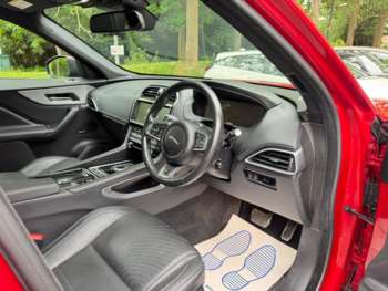 Used Jaguar F-Pace 2017 for sale - 74920565: Photo