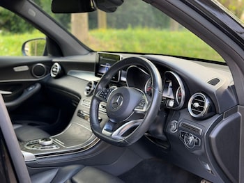 Used Mercedes-Benz GLC 2019 for sale - 78573420: Photo