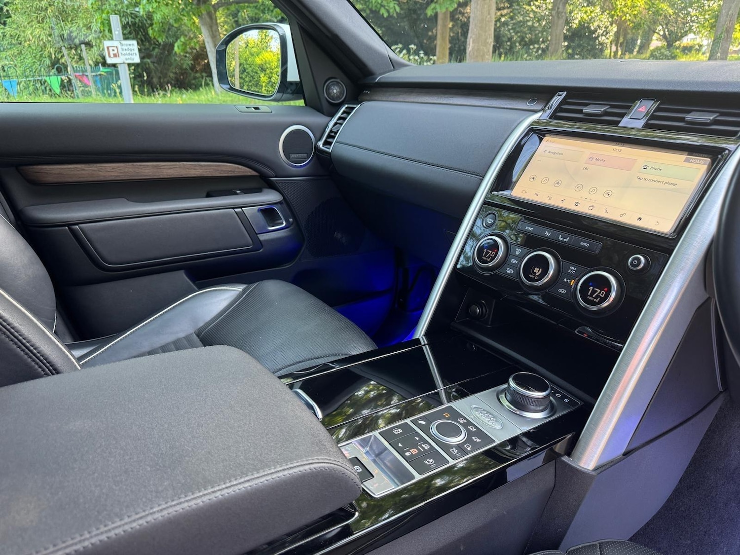 Used Land Rover Discovery 2019 for sale - 76370211: Photo 16