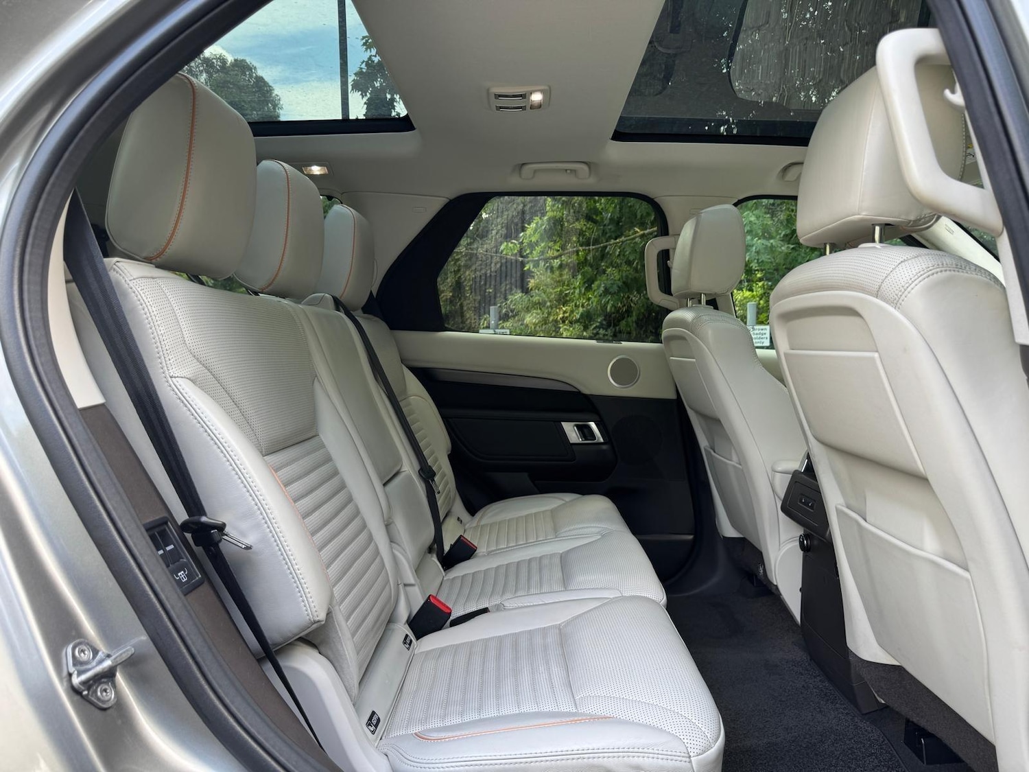 Used Land Rover Discovery 2017 for sale - 77824700: Photo 32