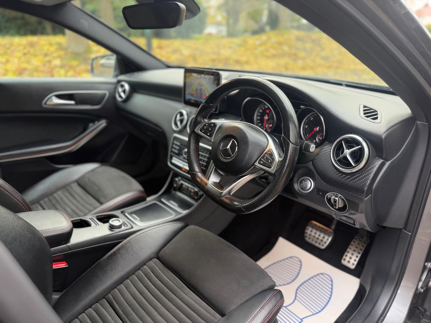 Used Mercedes-Benz A-Class 2018 for sale - 76484726: Photo 2