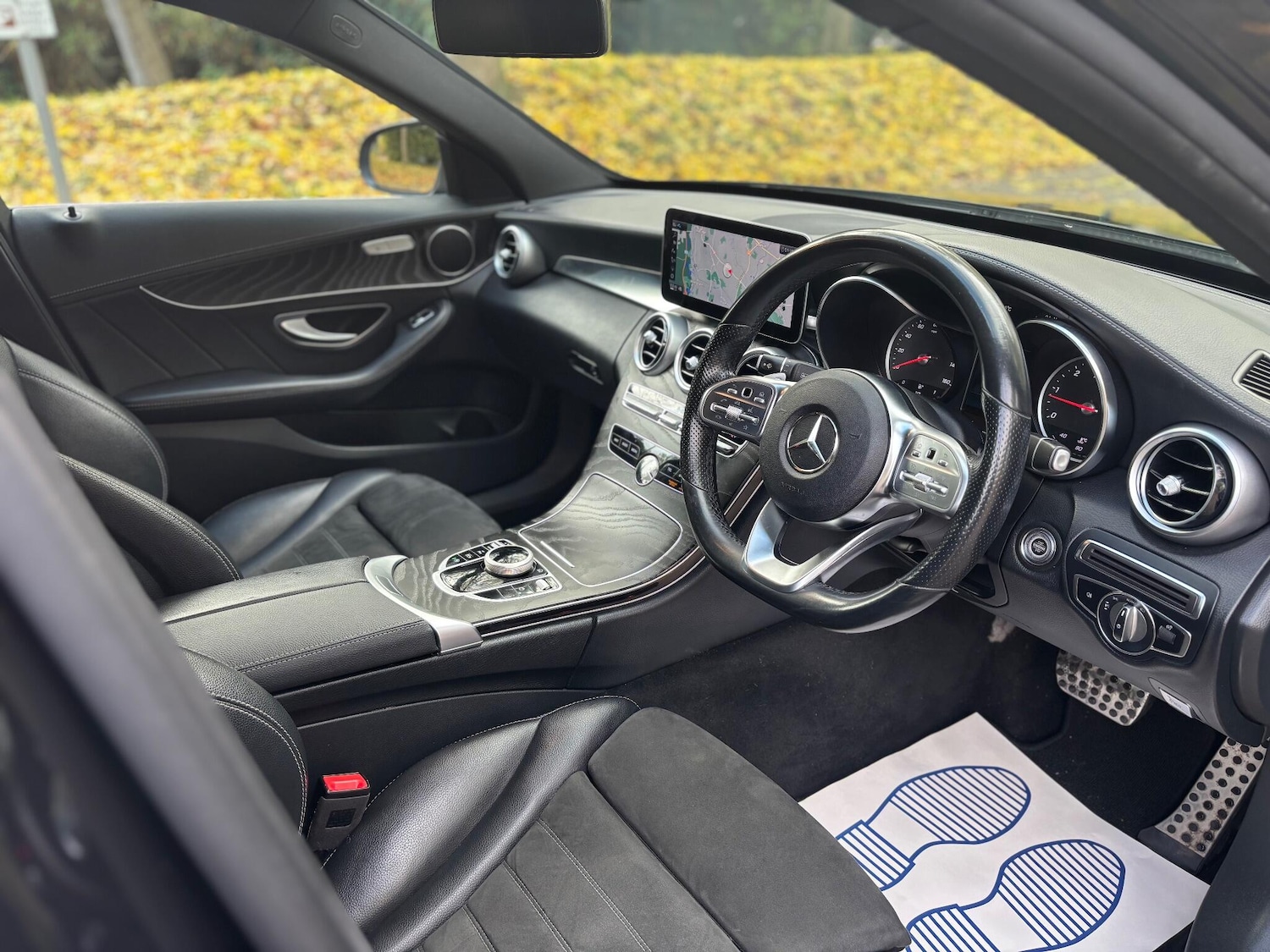 Used Mercedes-Benz C Class 2018 for sale - 76377702: Photo 2