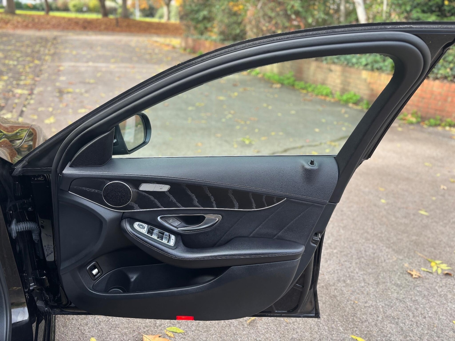 Used Mercedes-Benz C Class 2018 for sale - 76377702: Photo 24