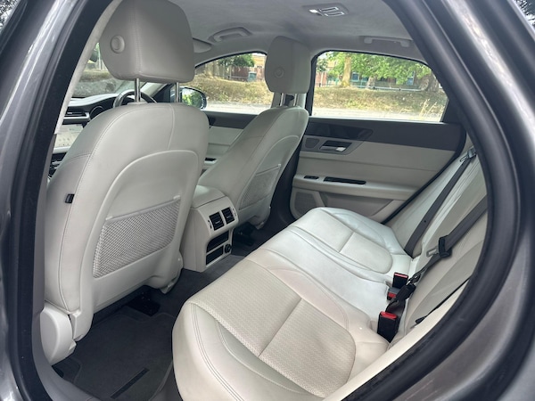 Used Jaguar XF 2018 for sale - 75520767: Photo 16