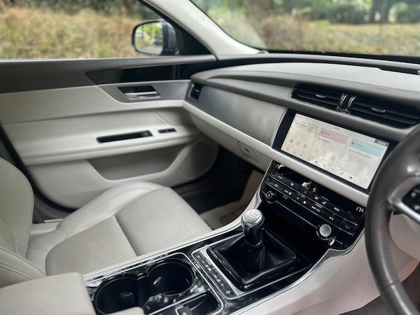 Used Jaguar XF 2018 for sale - 75520767: Photo 21