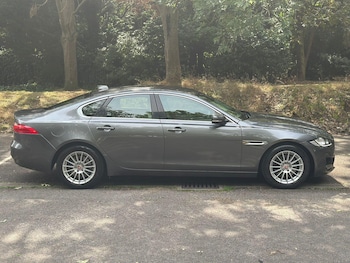 Used Jaguar XF 2018 for sale - 75520767: Photo