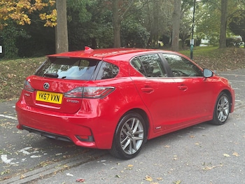 Used Lexus CT 2017 for sale - 76213868: Photo 4