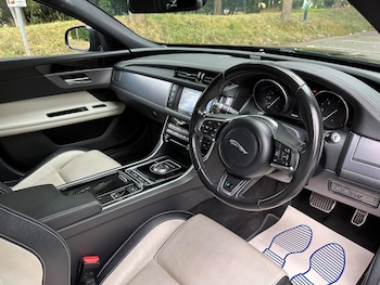 Used Jaguar XF 2017 for sale - 75478421: Photo