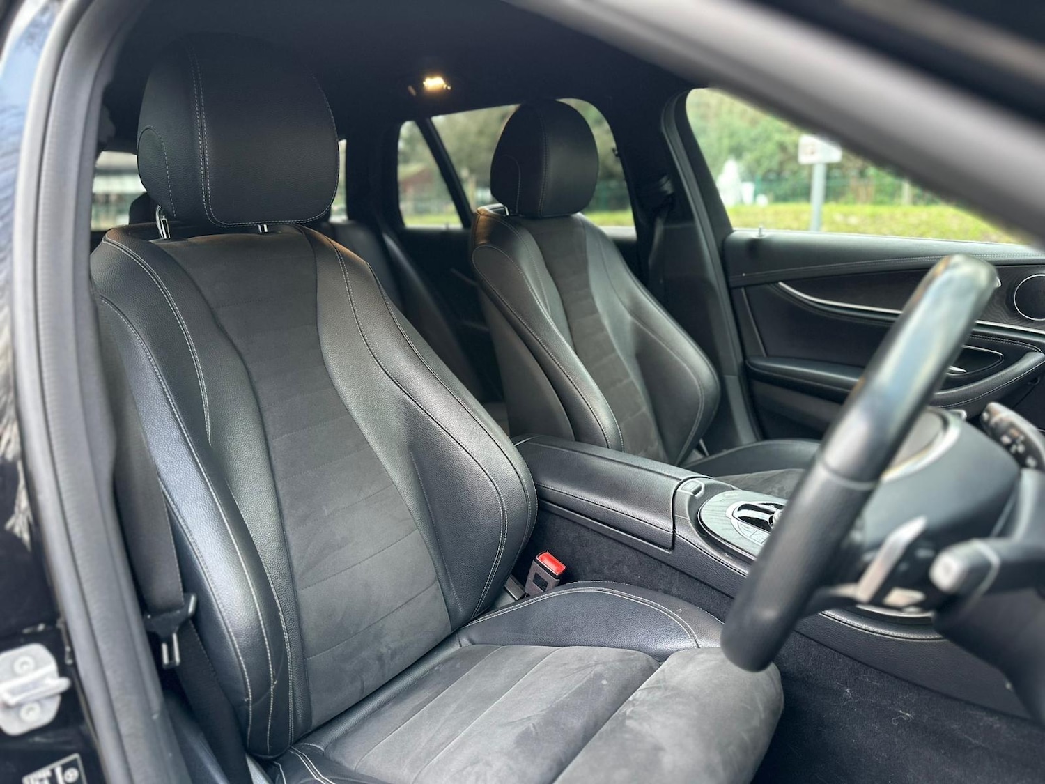 Used Mercedes-Benz E Class for sale - 77425023: Photo 10