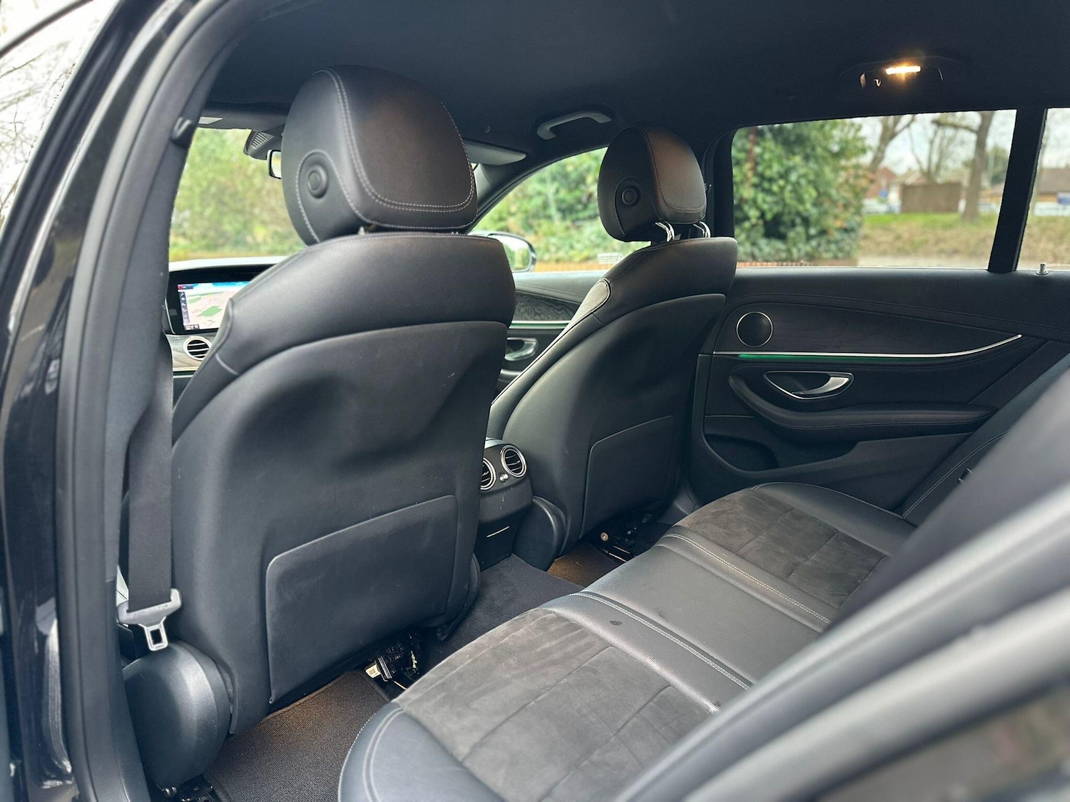 Used Mercedes-Benz E Class for sale - 77425023: Photo 14