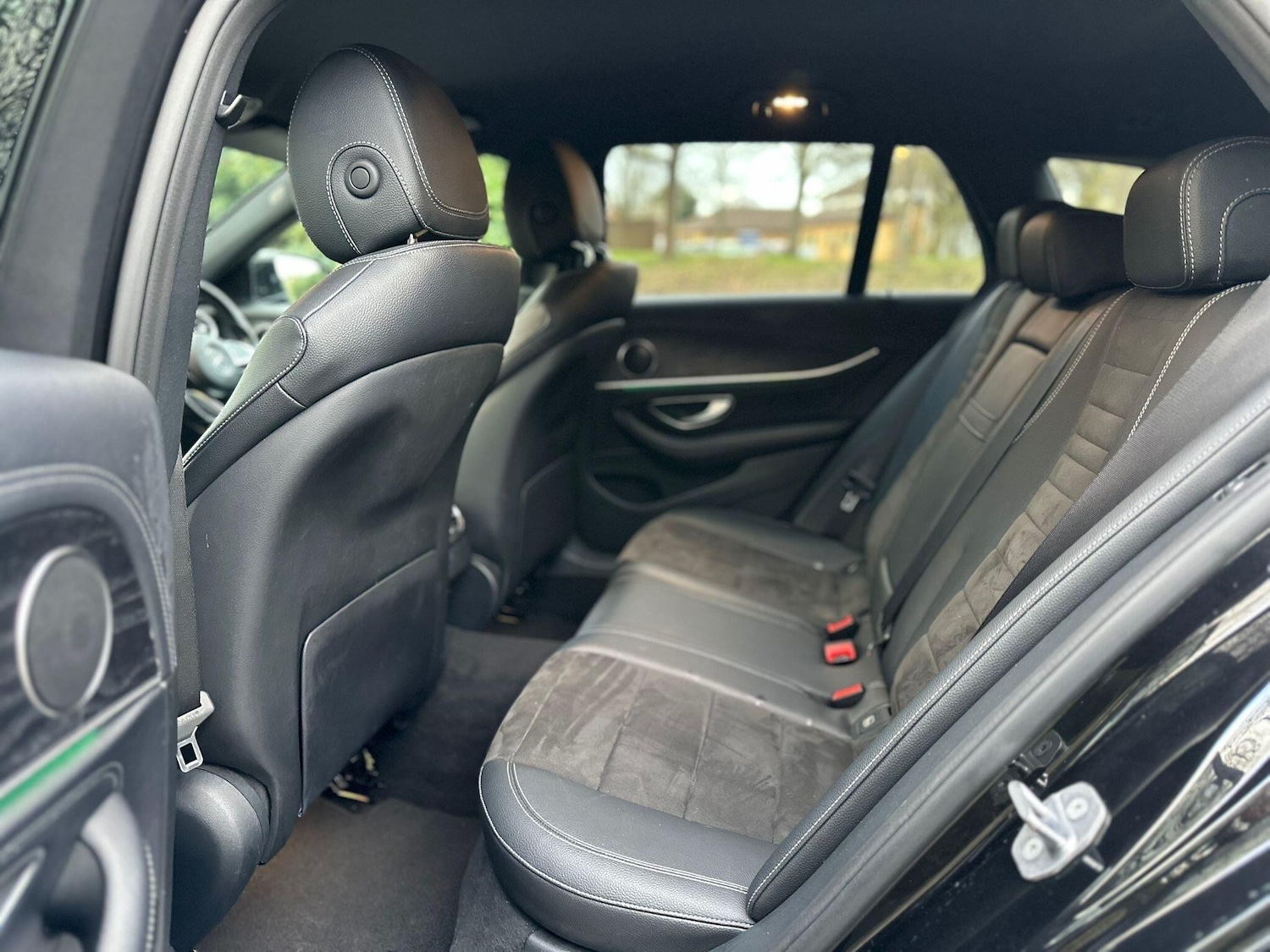 Used Mercedes-Benz E Class for sale - 77425023: Photo 15