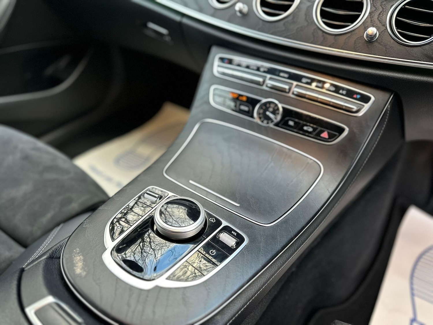 Used Mercedes-Benz E Class for sale - 77425023: Photo 18