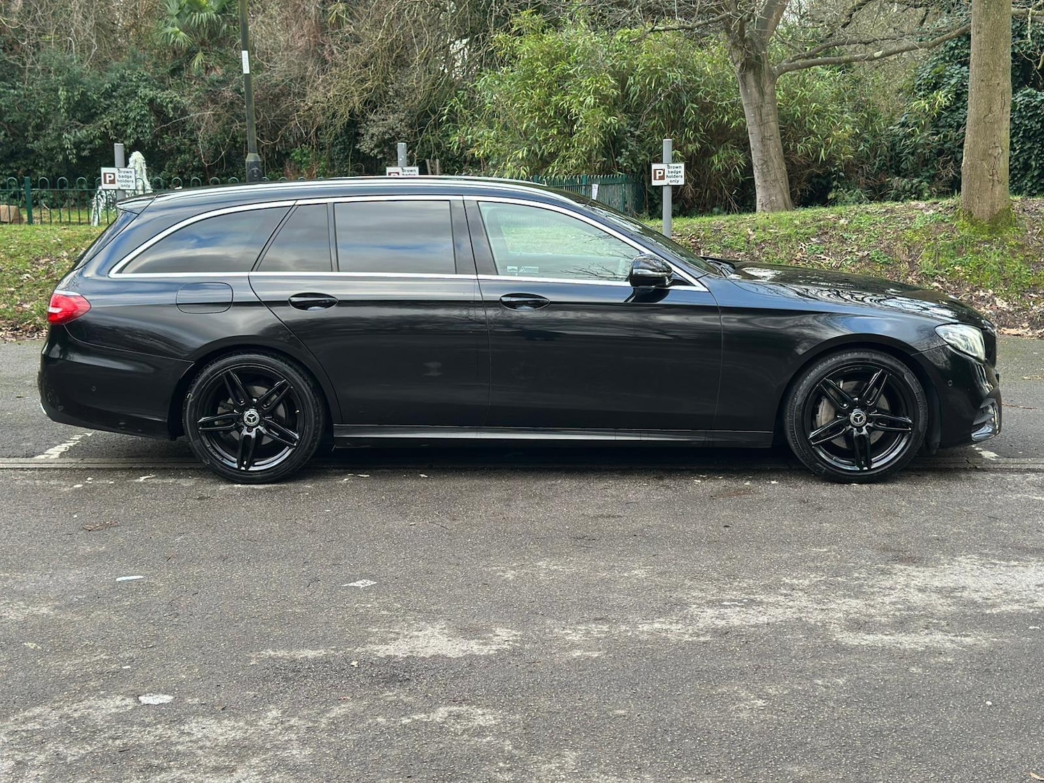 Used Mercedes-Benz E Class for sale - 77425023: Photo 3