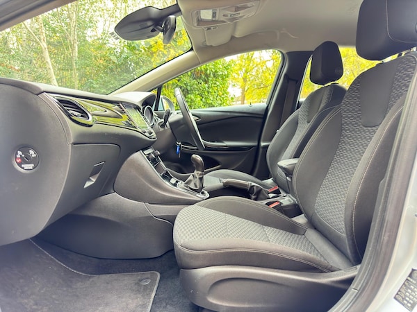 Used Vauxhall Astra 2019 for sale - 76337777: Photo 16