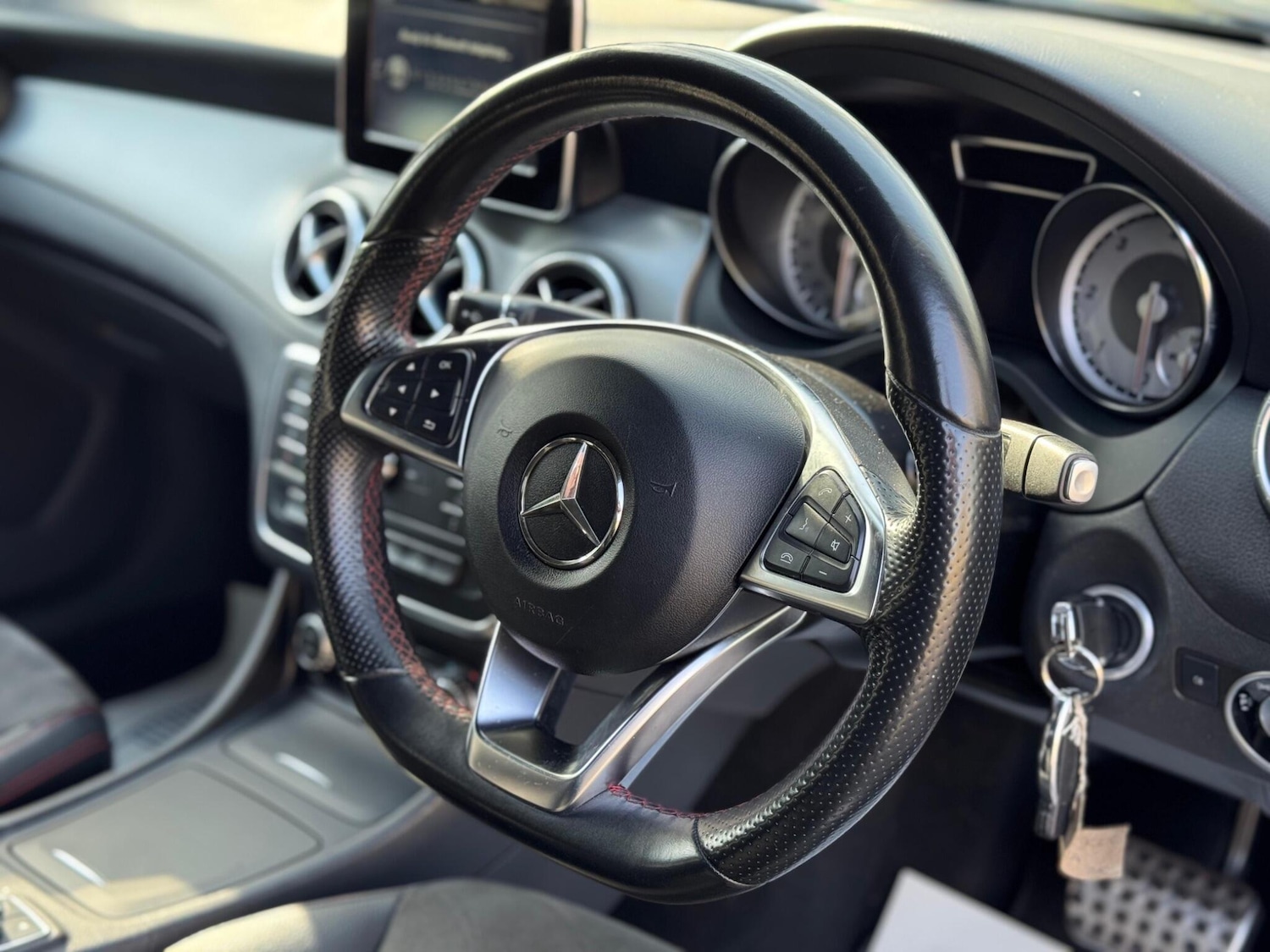 Used Mercedes-Benz CLA 2015 for sale - 77684402: Photo 12