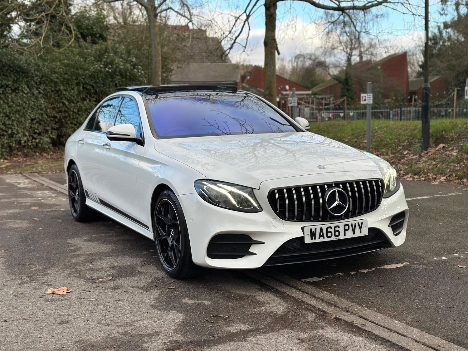 Used Mercedes-Benz E Class 2016 for sale - 77163565: Photo 9