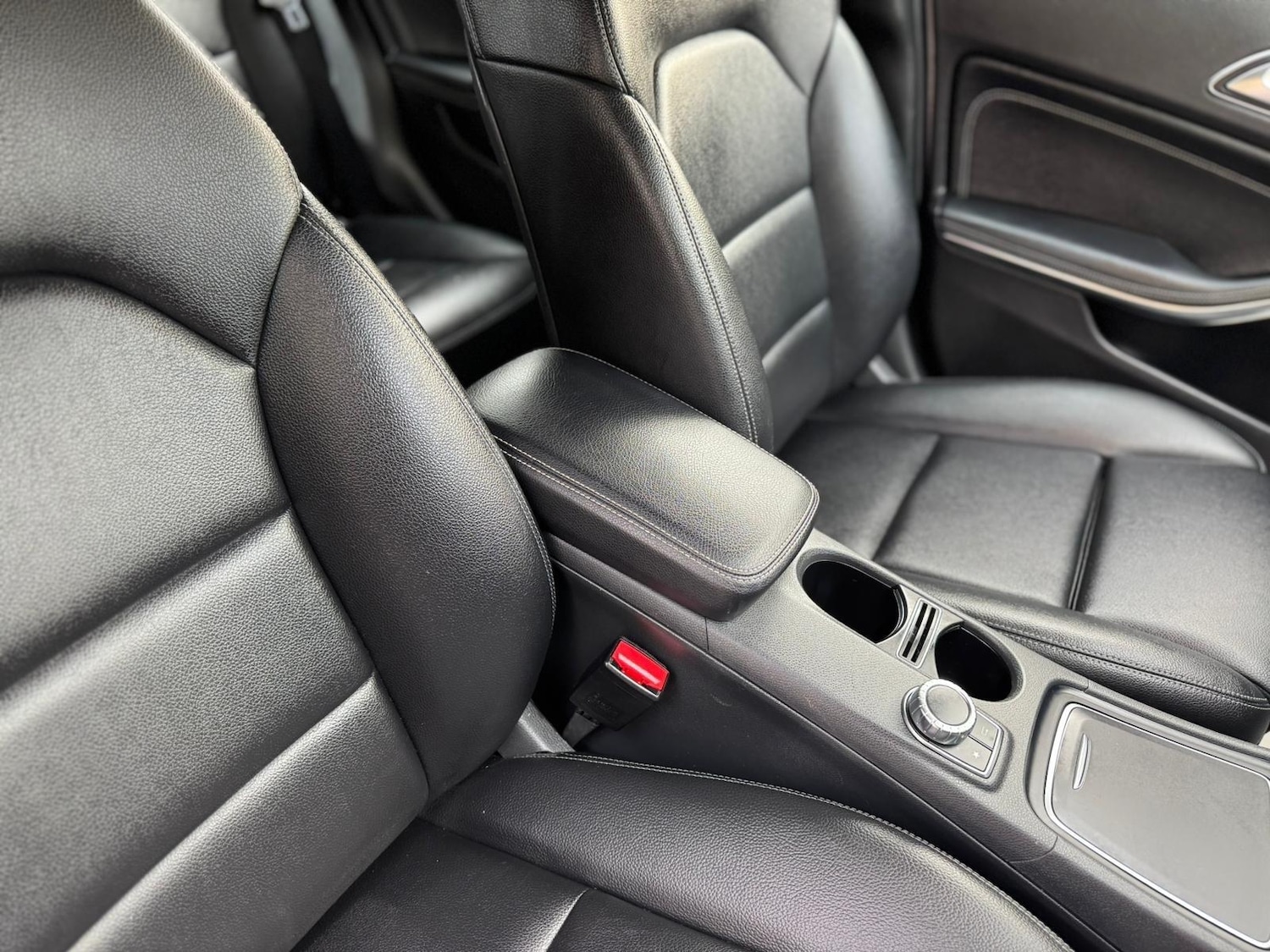 Used Mercedes-Benz A-Class 2016 for sale - 76473916: Photo 12