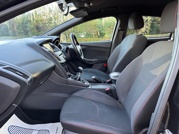 Used Ford Focus 2018 for sale - 76201192: Photo 14