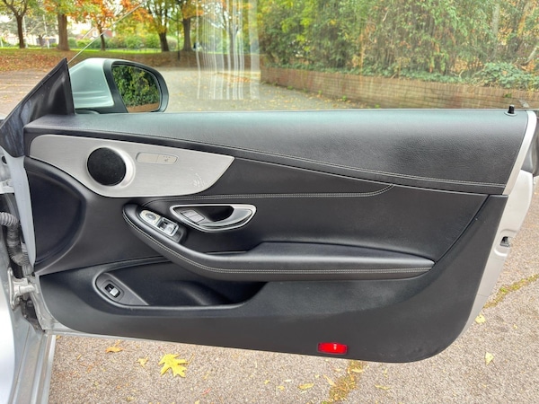Used Mercedes-Benz C-Class 2019 for sale - 76227188: Photo 28