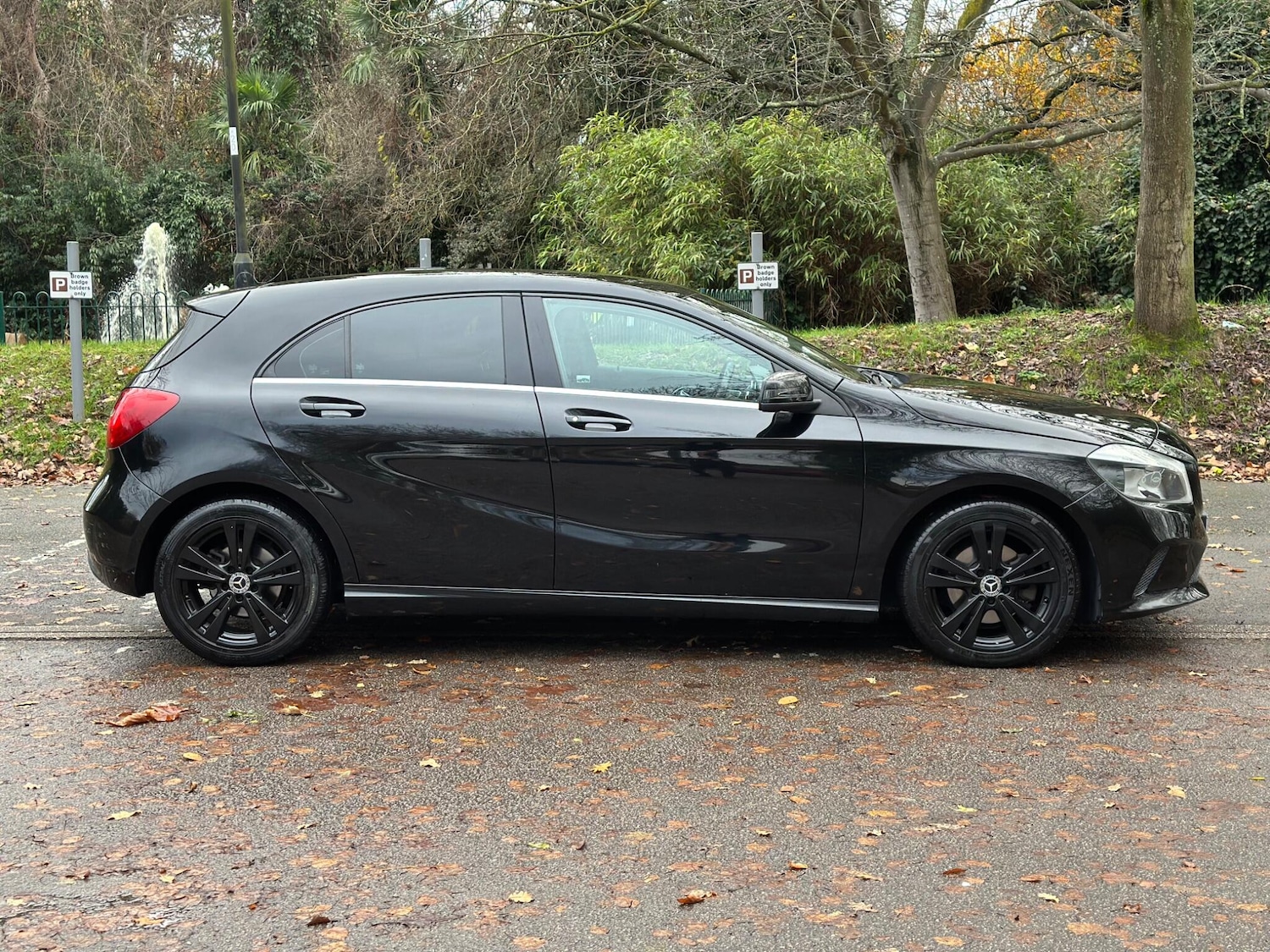 Used Mercedes-Benz A-Class 2017 for sale - 76887344: Photo 3